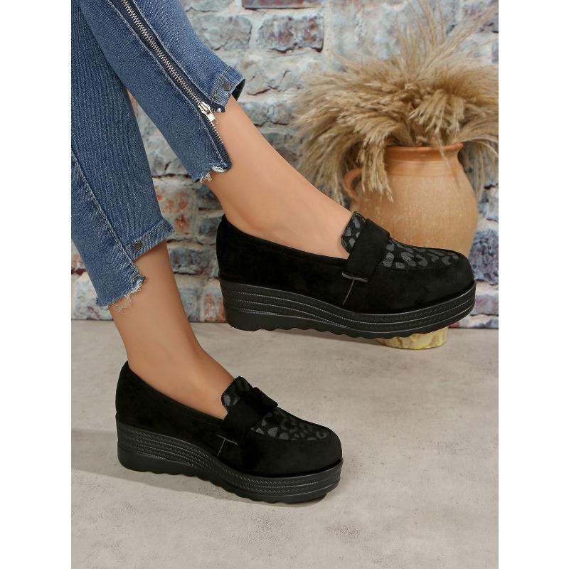 Женские лоферы на танкетке с леопардовым принтом, новая замшевая модель больших размеров на платформе для осени 2025 года