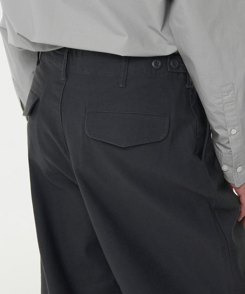 MUSINSA STANDARD Back Satin Parachute Pants [Dark Gray]