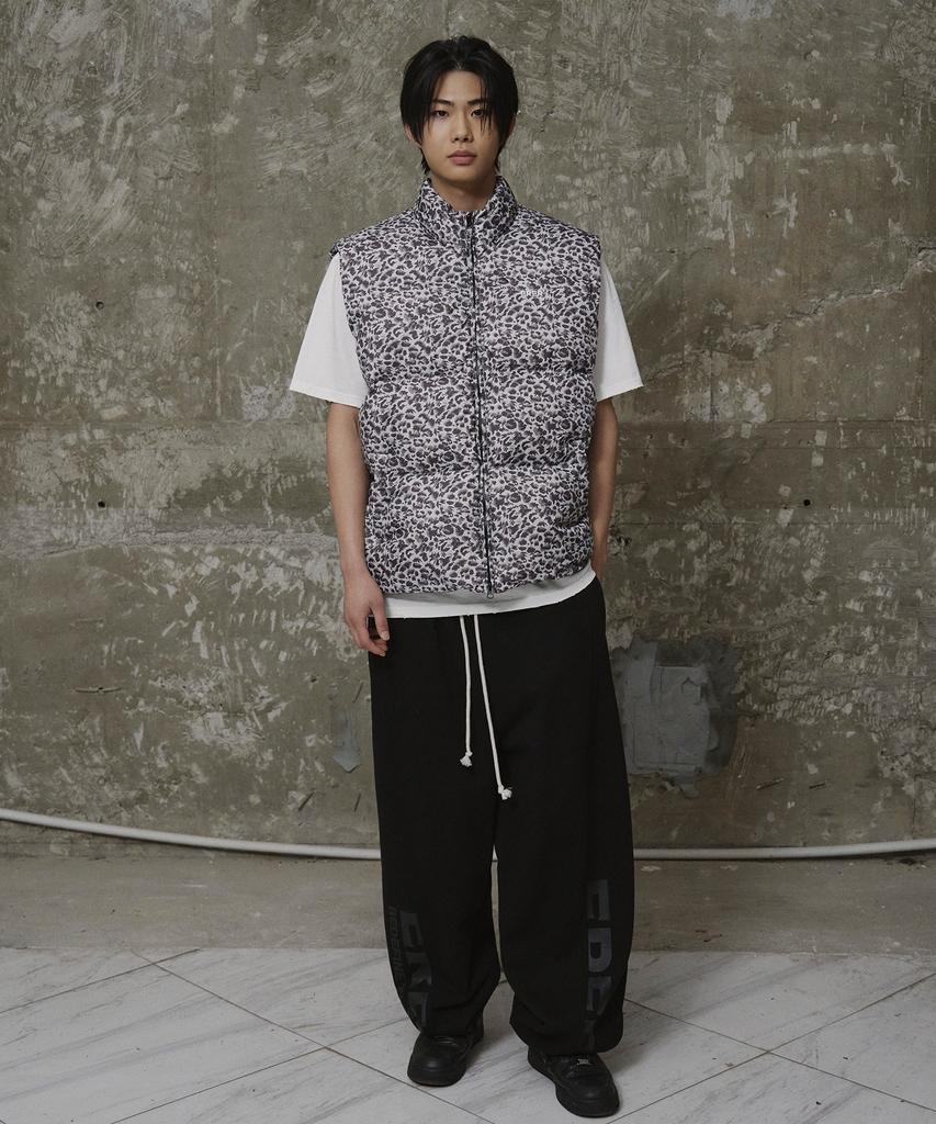 Erer [Un] Leopard Print Down Vest Gray