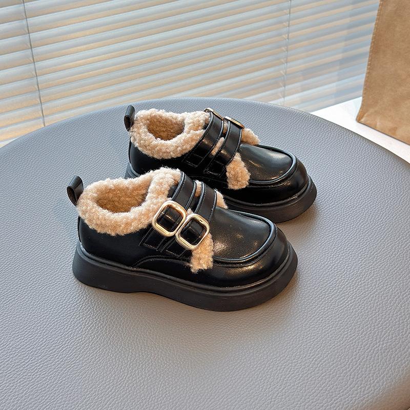 Girls Fleece Lined Low Top Casual Shoes With Bow Velcro