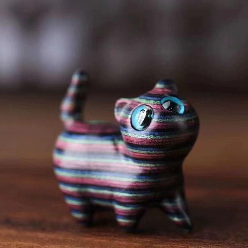 Mini Cat Desktop Figurine Sandalwood Animal Sculpture Office Figurine Wooden Carved Figurine Car