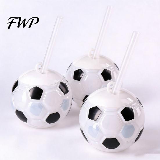 Fan Party Cup Soccer Water Bottle with Straw, 500ml Football Shaped Plastic Cup, Sports Drink Tumbler Lid for Game Day, Gift Day Drinkware