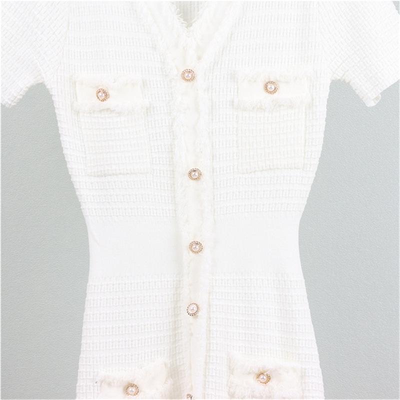 Летнее женское трикотажное платье с коротким рукавом Однотонное, подчеркивающее темперамент, стройнящее миди-платье