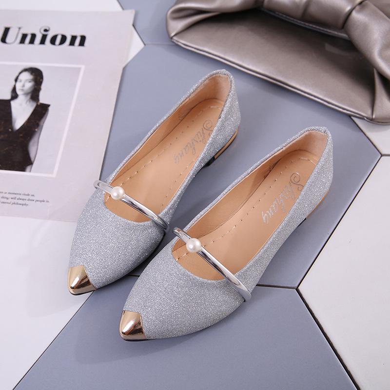 New Flat Bottom Pointed Head Shallow Mouth Single Shoes Women's Fashion Metal Head Bright Leather Princess Shoes