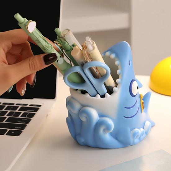 Подставка для ручек в форме акулы, устойчивая нескользящая конструкция, ящик для хранения, большая