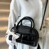 Korean Niche Design Handbag 2025 Spring New Fashion Versatile Multi-pocket Commuter Shoulder Messenger Women's Bag