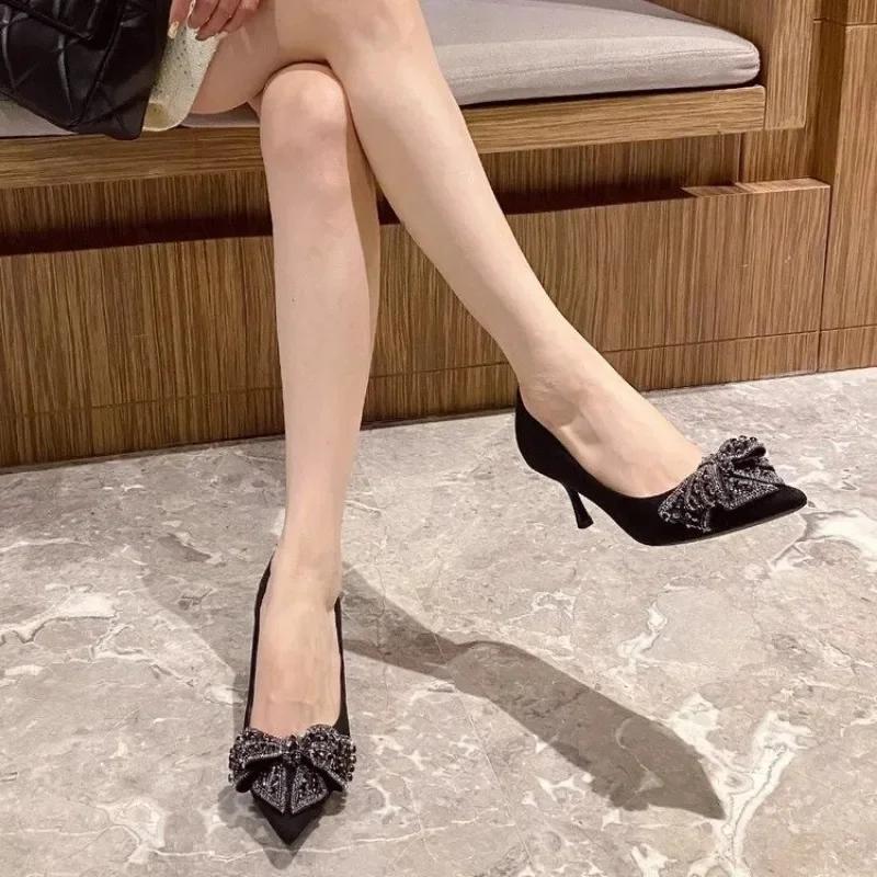 Элегантные женские туфли на каблуке 2025 Слипоны Женские туфли на высоком каблуке Классические туфли-лодочки Женские туфли с острым носком, ремешком, бантом, на тонком каблуке