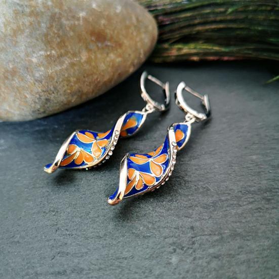 Enamel Rhinestone Inlaid Women Plumeria Flower Spiral Dangle Huggie Earrings