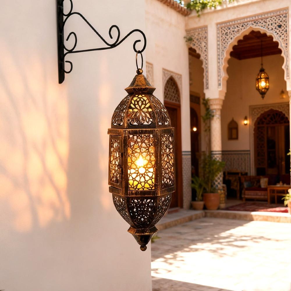 Metal Frame Metal Hollow Lantern Luxury Candle Lantern Wind Lamp Candle Holder Living Room