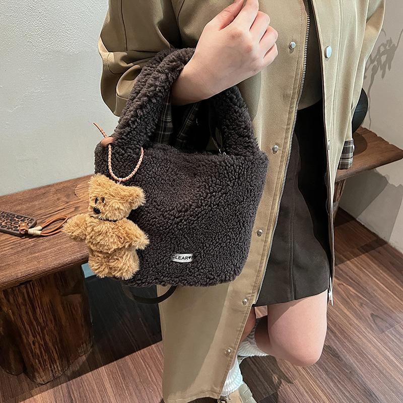 Hairy Bag Women's 2025 Autumn and Winter New Bucket Bag Cute Handbag Ins Versatile Shoulder Messenger Bag
