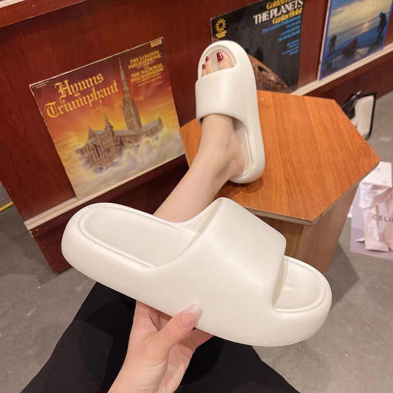 Women's Fashion Slippers 2024 Summer New Super Soft Thick Sole Anti Slip Durable Couple Simple and Comfortable Bathroom Shoes