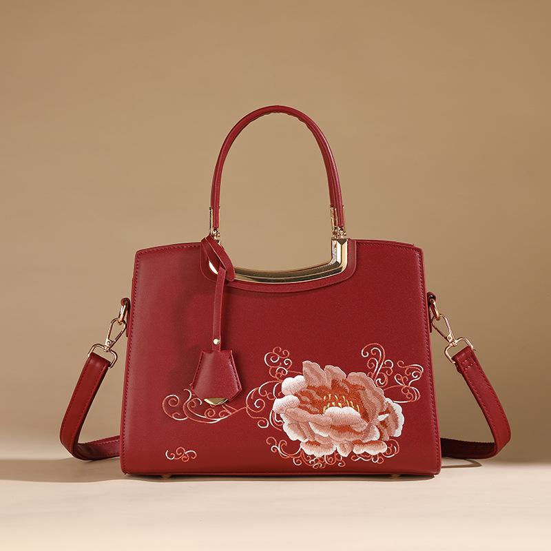 Embroidered Mom Bag with a High-End Feel, 2024 New Model for Middle-Aged Women, Large Capacity Shoulder and Crossbody Tote Bag