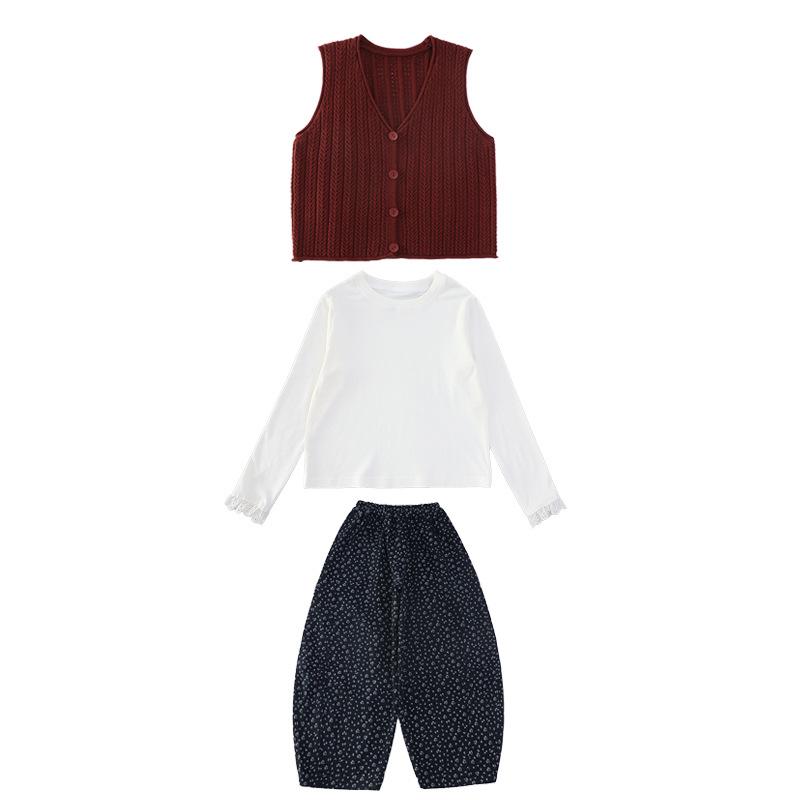 Модный корейский комплект-тройка для девочек, осень 2025: Вязаный жилет с брюками с цветочным принтом для детей старшего возраста