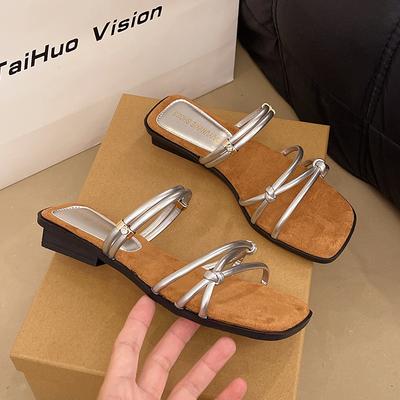 Двое носят крутые шлепанцы на низком каблуке для женской уличной одежды 2025 лето новый простой стиль на шнуровке квадратный носок модные с тонкими крутыми шлепанцами