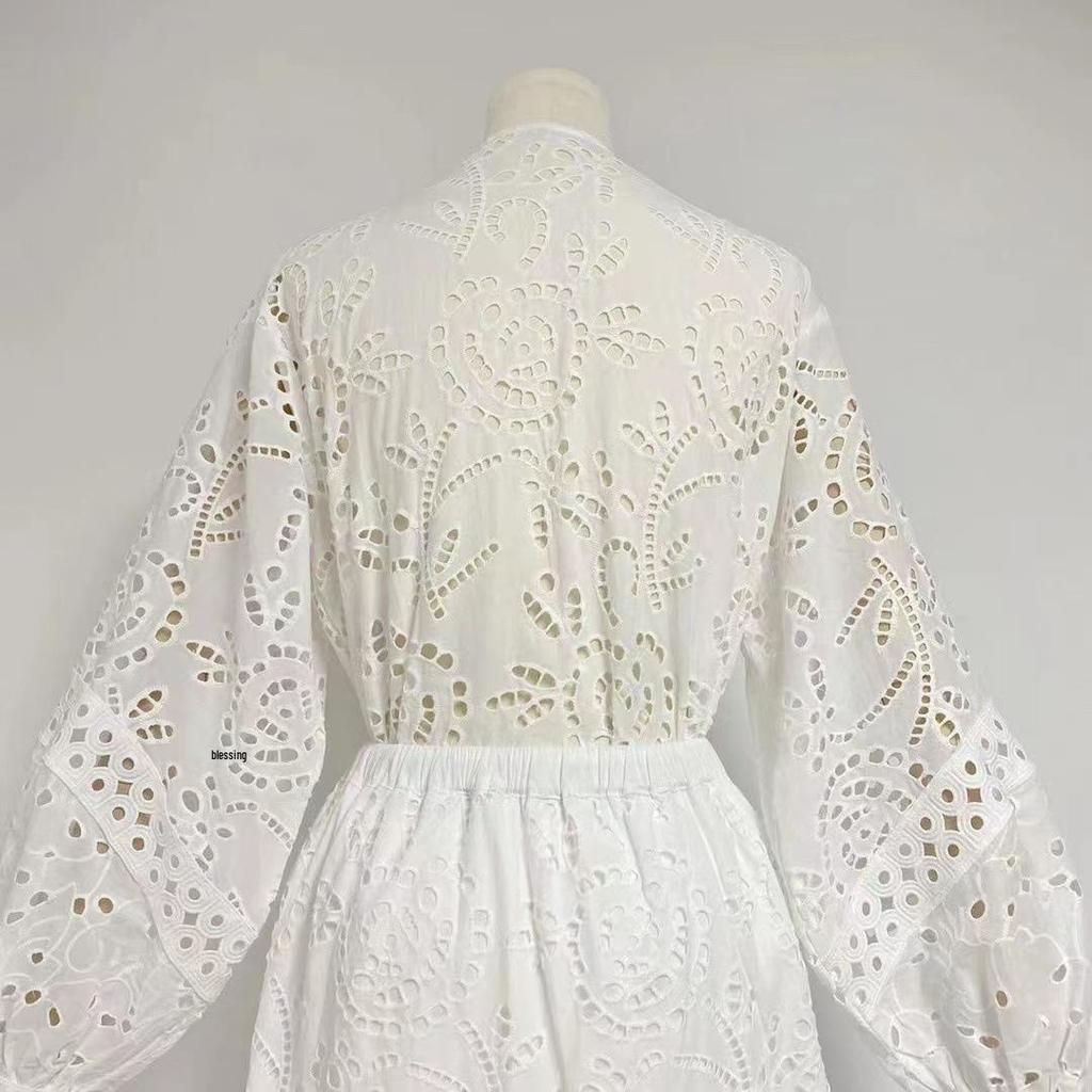 Комплект из топа с V-образным вырезом и рукавами-фонариками и ажурной юбки на резинке для женщин, осень 2023