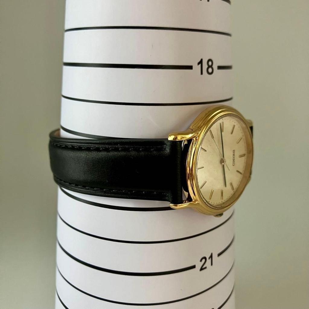 Seiko 7N01-0BR0 Кварцевые наручные часы Золотистый тон Проверены Япония Б/у В продаже