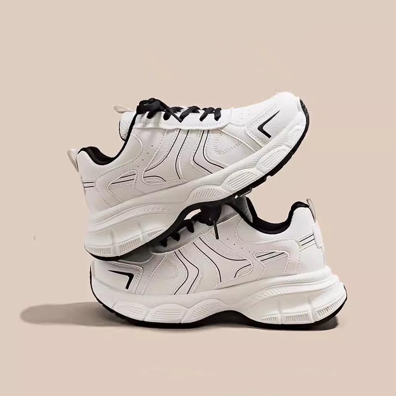 European Platform Dad Shoes Women's 2025 Spring New Super Fire Versatile Height Increase Breathable Lightweight Casual Sports Shoes