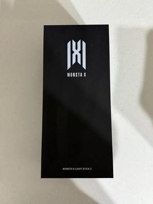Лайтстик MONSTA X (нераспечатанный)