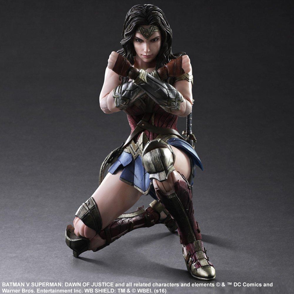 PLAY ARTS Kai Batman v Dawn of Justice Wonder Woman ПВХ окрашенная подвижная фигурка Супермен