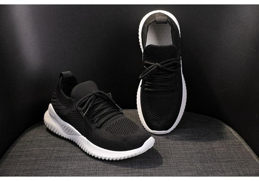 Модные женские весенние легкие кроссовки Flyknit на шнуровке и без