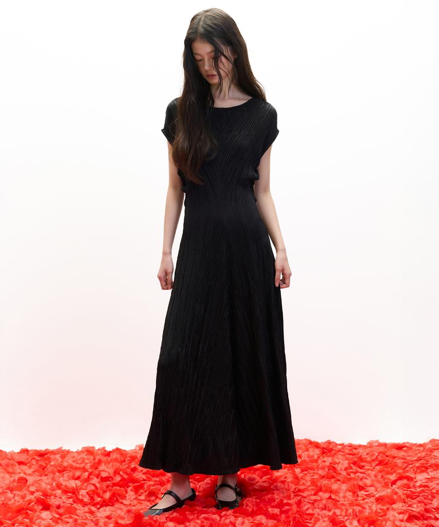 Hawaii Ha Kim [Atelier] Mute Pleated Dress_Black