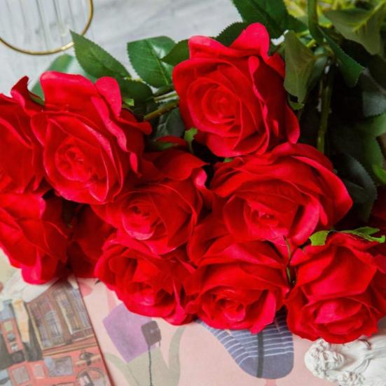 Artificial Rose Flower with Green Leaves Realistic Fake Silk Flower Branch Home Office Wedding Party Faux Bloom Decoration Table Centerpiece