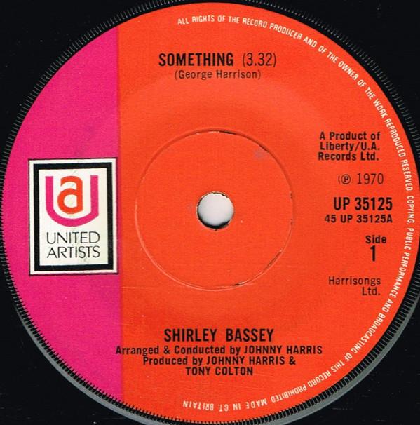 7-дюймовая пластинка SHIRLEY BASSEY Something UP35125 United Artists 1970 Великобритания Саундтреки Мюзиклы Б/у