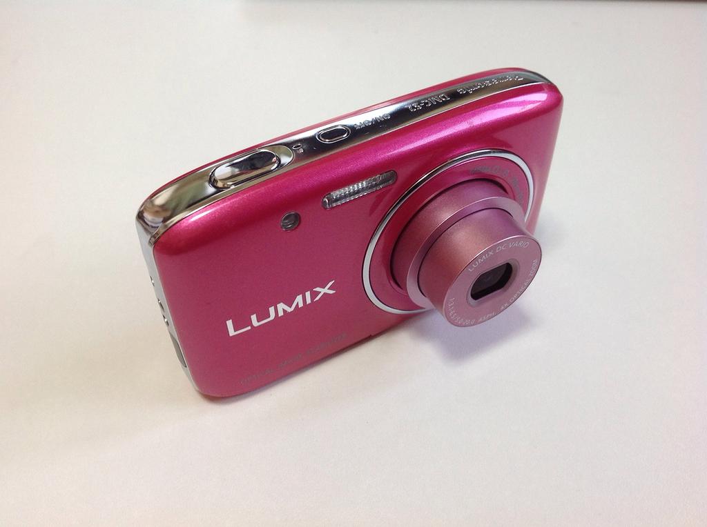 Panasonic Цифровая камера Lumix S2 4x оптический розовый DMC-S2-P