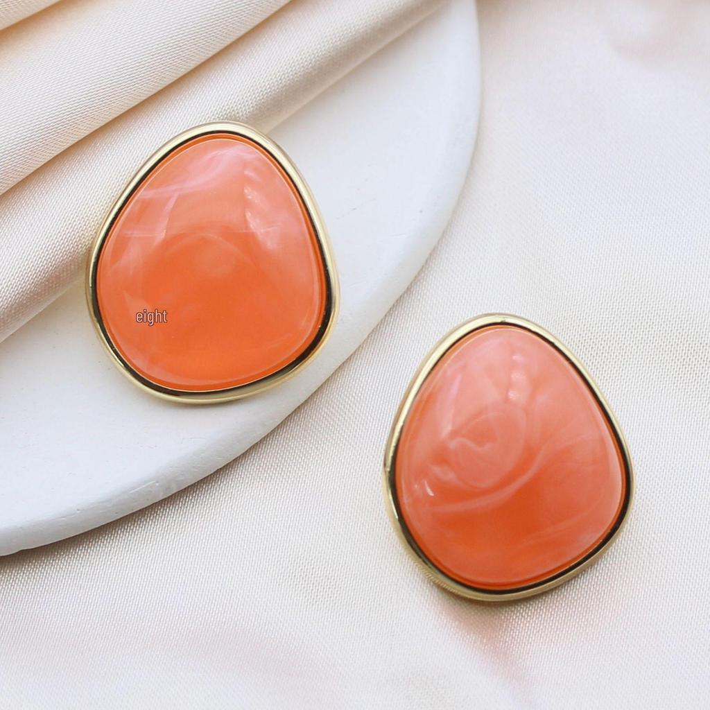 Trendy Geometric Irregular Resin Stud Earrings with Silver Needles and Gold Tone