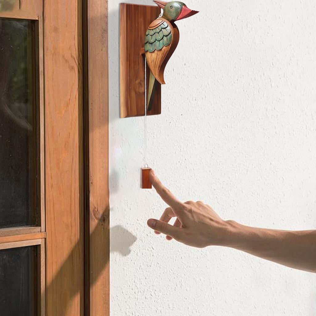 Деревянный дверной звонок в виде дятла, интересное украшение для дома, подвижный бионический дверной звонок в виде дятла