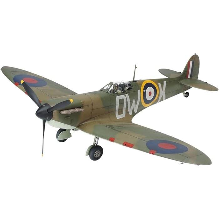 Tamiya Supermarine Spitfire Mk.I & Tilly 1/48 Scale Model Kit 25211 (35.1 cm x 20.2 cm x 7.5 cm)