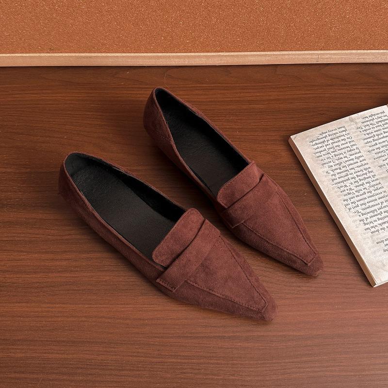 Весна 2026 Женские лоферы с острым носом на низком каблуке Лаконичные слипоны Однотонная обувь Дизайнерские Элегантные Туфли для стриптиз-клуба Женская обувь