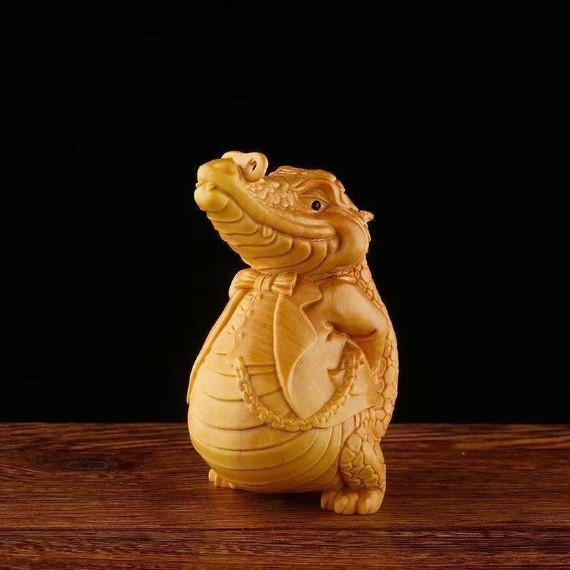 Natural Cypress Mr. Crocodile Decorate Small Statue Solid Wood Carving Cute Home Room Office Animal Decoration Small Ornaments