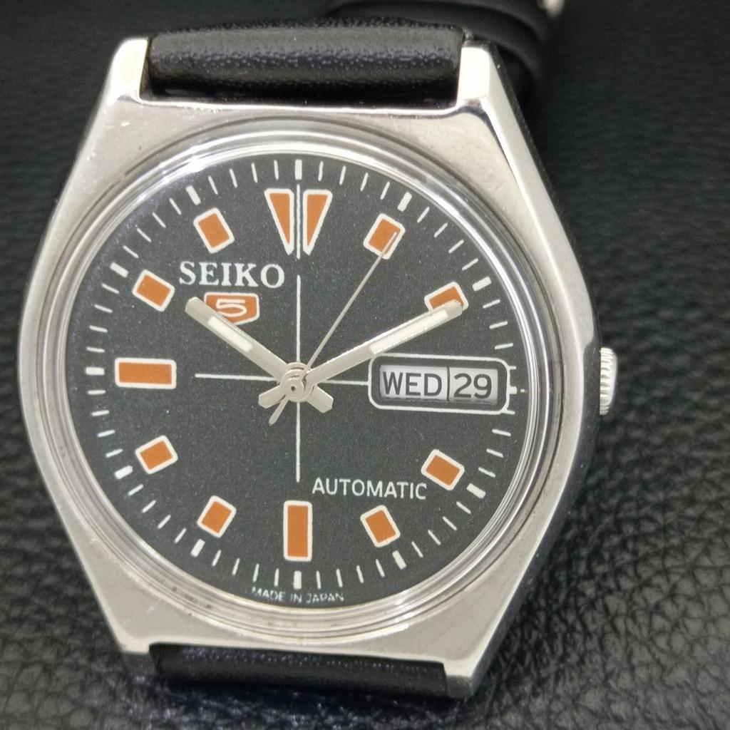ЯПОНИЯ 6319A ВИНТАЖНЫЕ МУЖСКИЕ АВТОМАТИЧЕСКИЕ ЧАСЫ SEIKO 5 С ЧЕРНЫМ ЦИФЕРБЛАТОМ a702708-1