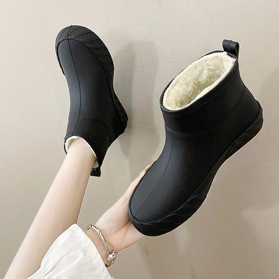 Зимние непромокаемые и теплые дождевые ботинки женские флисовые утолщенные водные ботинки женские короткие резиновые сапоги нескользящие и износостойкие рабочие ботинки женские