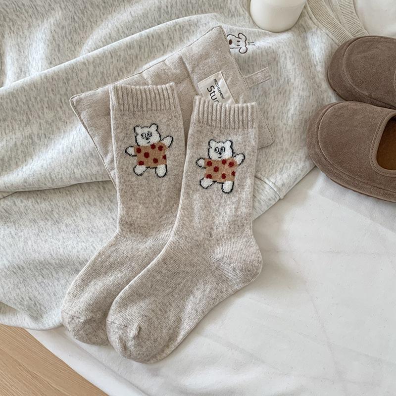 Dancing Bear Autumn and Winter Thickened Warm Wool Socks for Girls, Girls' School Wind Tube Socks