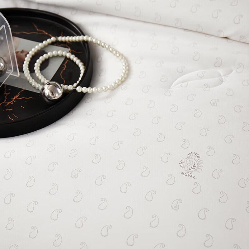 Зимнее одеяло Tangna из молочного шелка