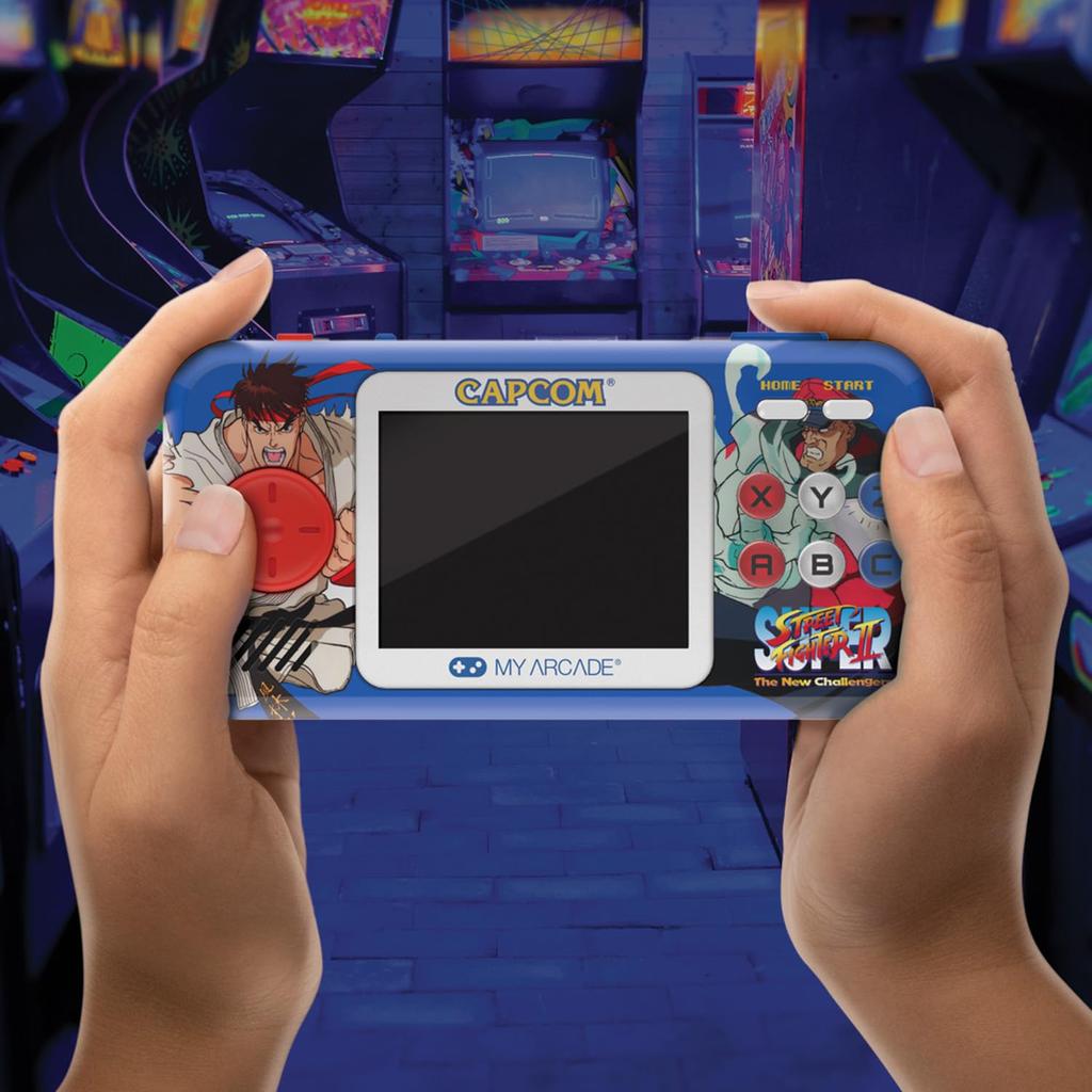 Портативная игровая система My Arcade Street Fighter II Pocket Player с 2 играми и 2,75-дюймовым цветным экраном