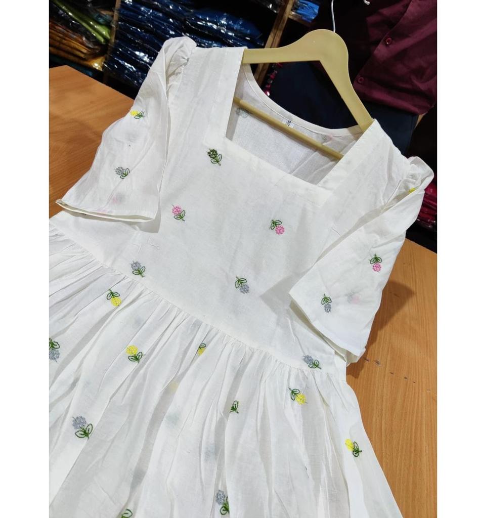 Наряд для вечеринки Дизайнерское платье миди Курти Болливуд Индийский Пакистанский топ Туника Курта Платье