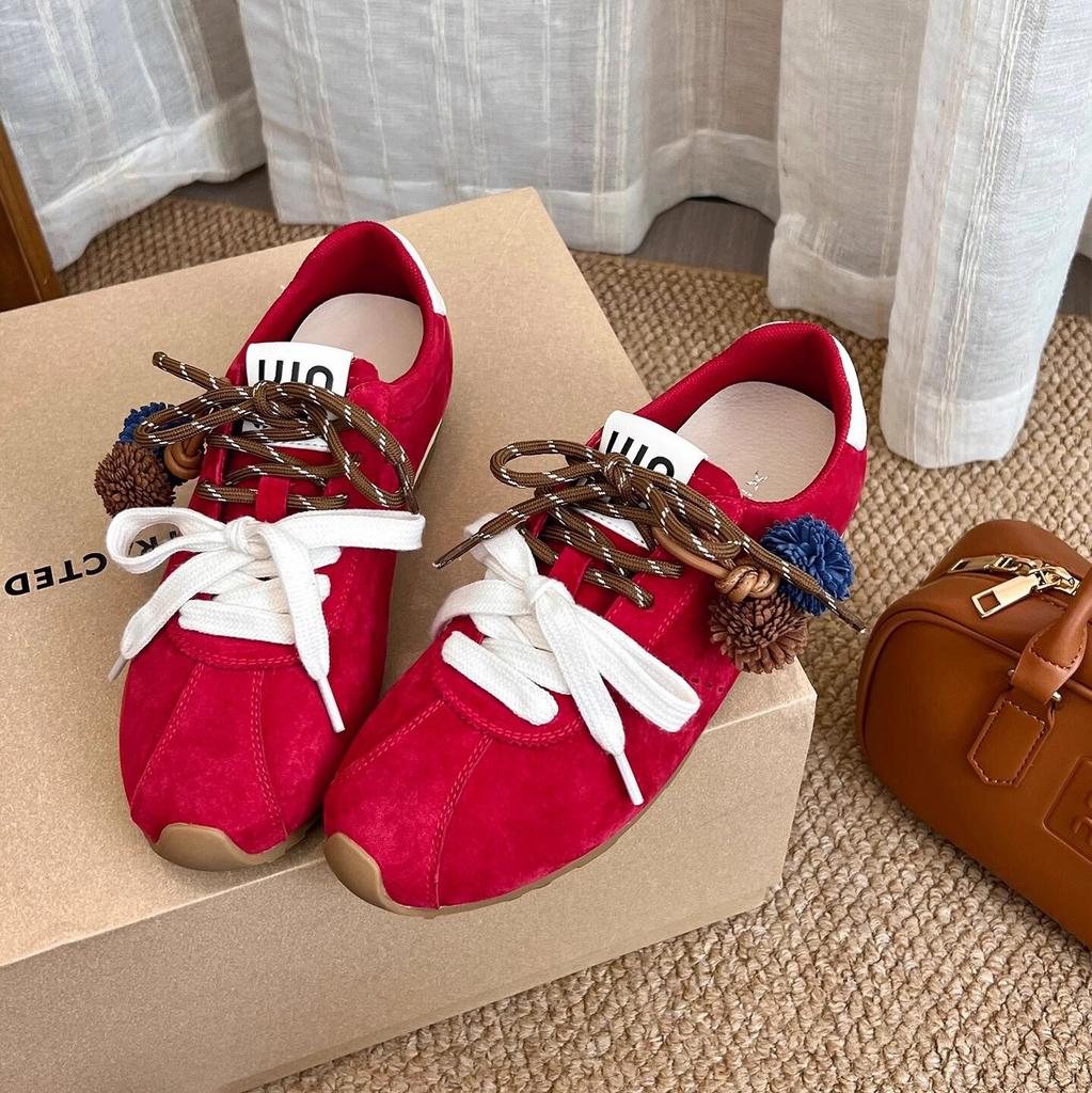 Внутреннее увеличение высоты 5 см двойная шнуровка немецкие тренировочные туфли женские 2025 осень новые повседневные спортивные туфли Форрест Гамп ретро маленькие белые туфли