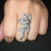 Элегантное кольцо с микро-паве из циркония, разработанное для женщин, идеально подходит для празднования дня рождения и в качестве подарка на День святого Валентина.