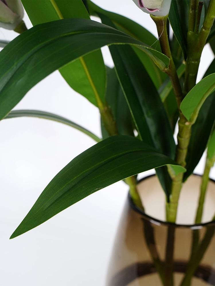 3 шт. искусственных цветов лилии, 3 головки/букет, длинные стебли, искусственные лилии, 1 полностью цветущая лилия и 2 бутона лилии для домашнего отеля, цветочной композиции, декора вечеринки