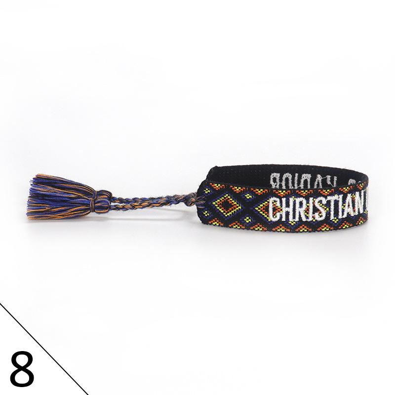 Браслет дружбы ручной работы с вышивкой и кисточками для женщин