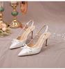 Женские туфли-лодочки Белые свадебные туфли Невеста Роскошные атласные туфли с бабочкой и острым носком Регулируемые туфли на каблуке Элегантные женские туфли на каблуке