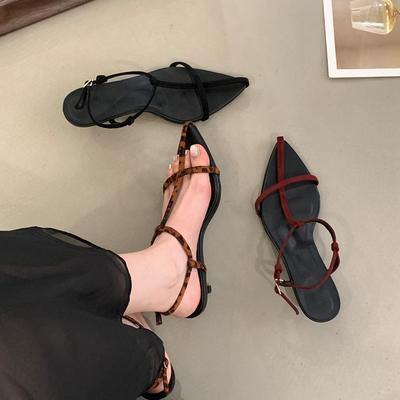 Мода SUOJIALUN 2025 Лето Новый Бренд Женские Сандалии Мода Узкий Ремешок Гладиаторская Обувь Тонкий Низкий Каблук Уличные Туфли-Лодочки Шлепанцы