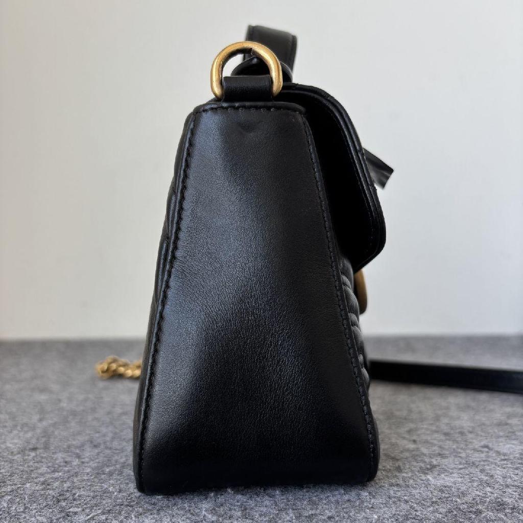 [Pre-Owned] Gucci Chevron Leather GG Marmont Mini Top Handle Bag 'Nero' - Excellent #34V3BJ