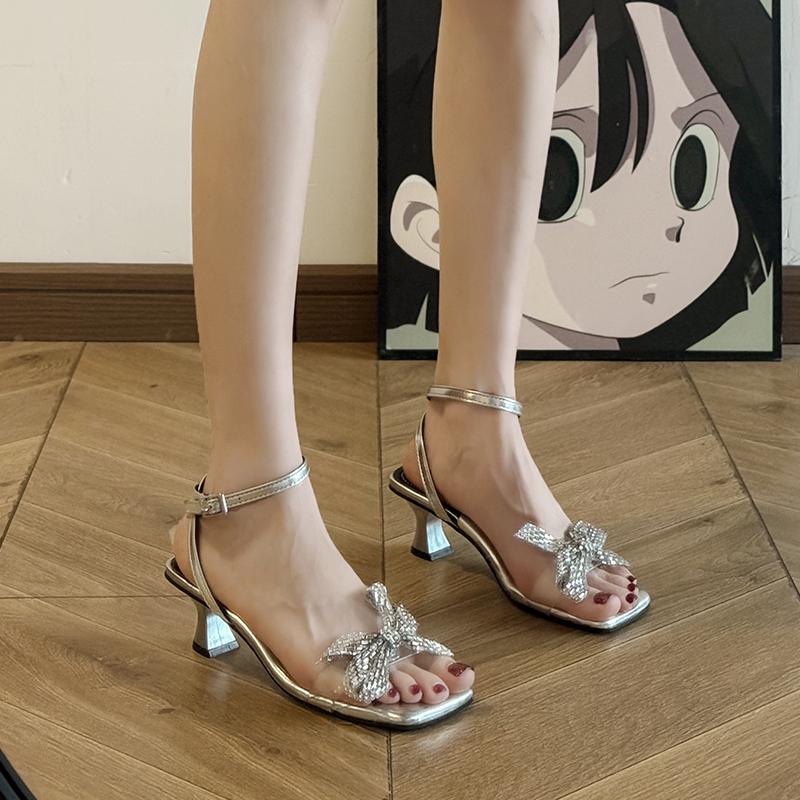 Модные женские босоножки на шпильках, летние, новые, квадратные, с открытым носком, с бриллиантами, с бабочкой и узлом-рюмочкой