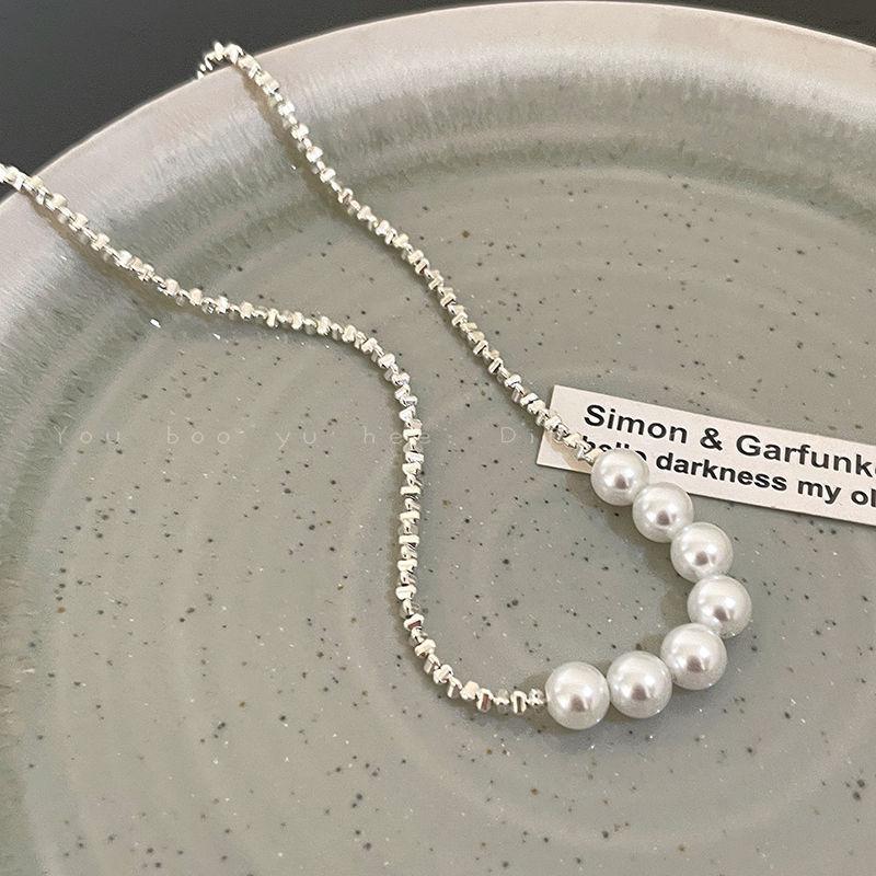 Irregular broken silver pearl pendant necklace women's high-end design sense collarbone chain simple light luxury temperament neck chain