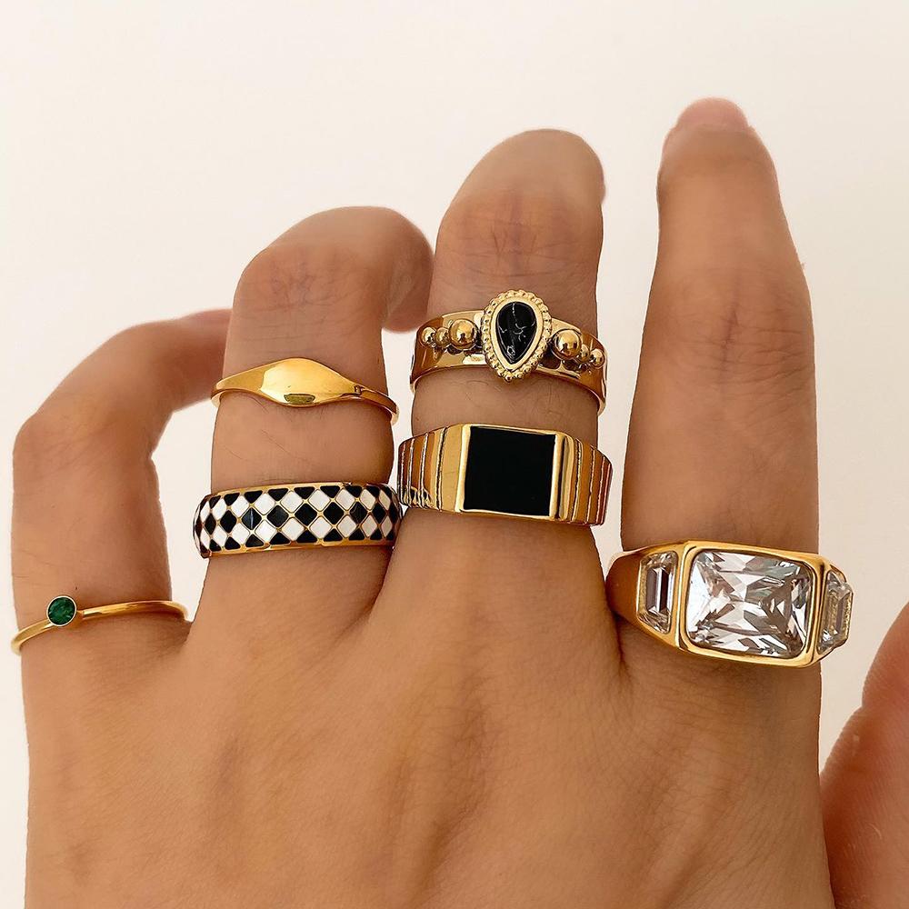 2023 Новое благородное кольцо, роскошное богатое кольцо, ретро черно-белый комплект колец в клетку, кольцо для вечеринки, набор из 6 предметов для мужчин и женщин