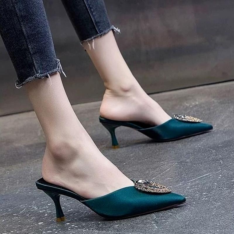 Fashion Sandals Elegant Medium Heel Women's Shoes Designer Rhinestone Shoes for Women 2024 Red Heels Slippers Black Luxury Party Fashion